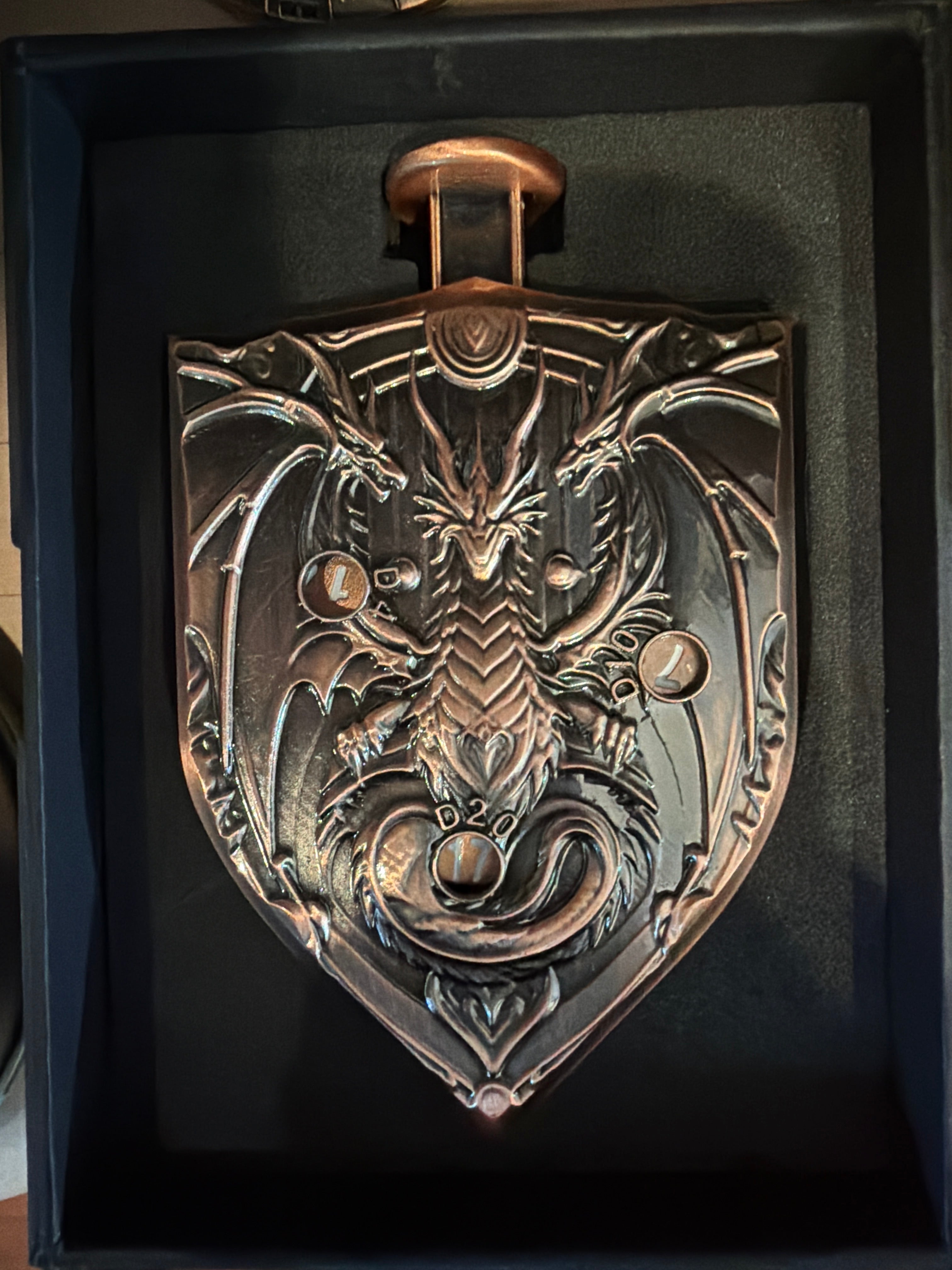 Dragon Shield Alternate Dice Spinner by Minx Manx Monks