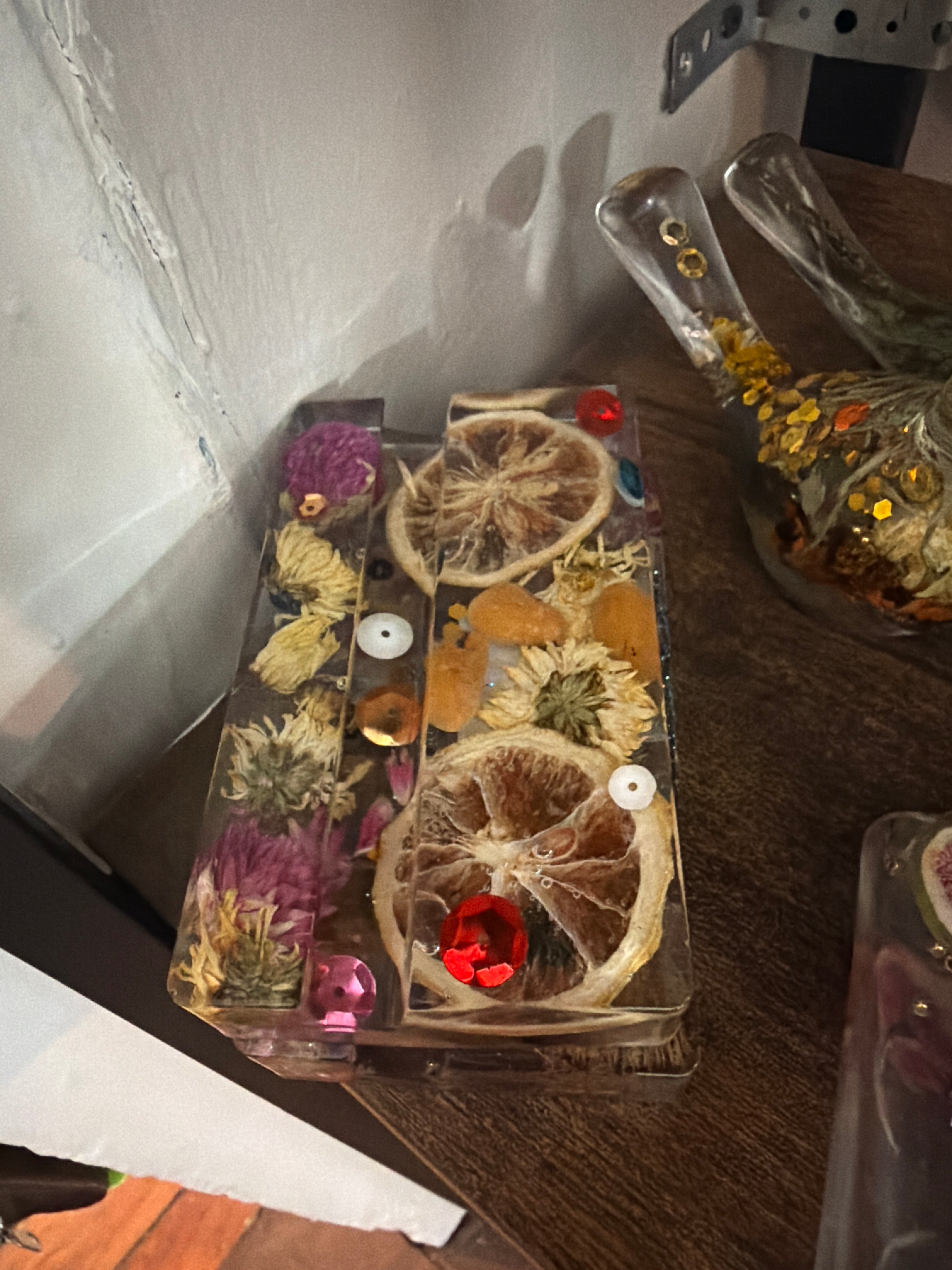 Shannon Drabant: Resin Phone Holder