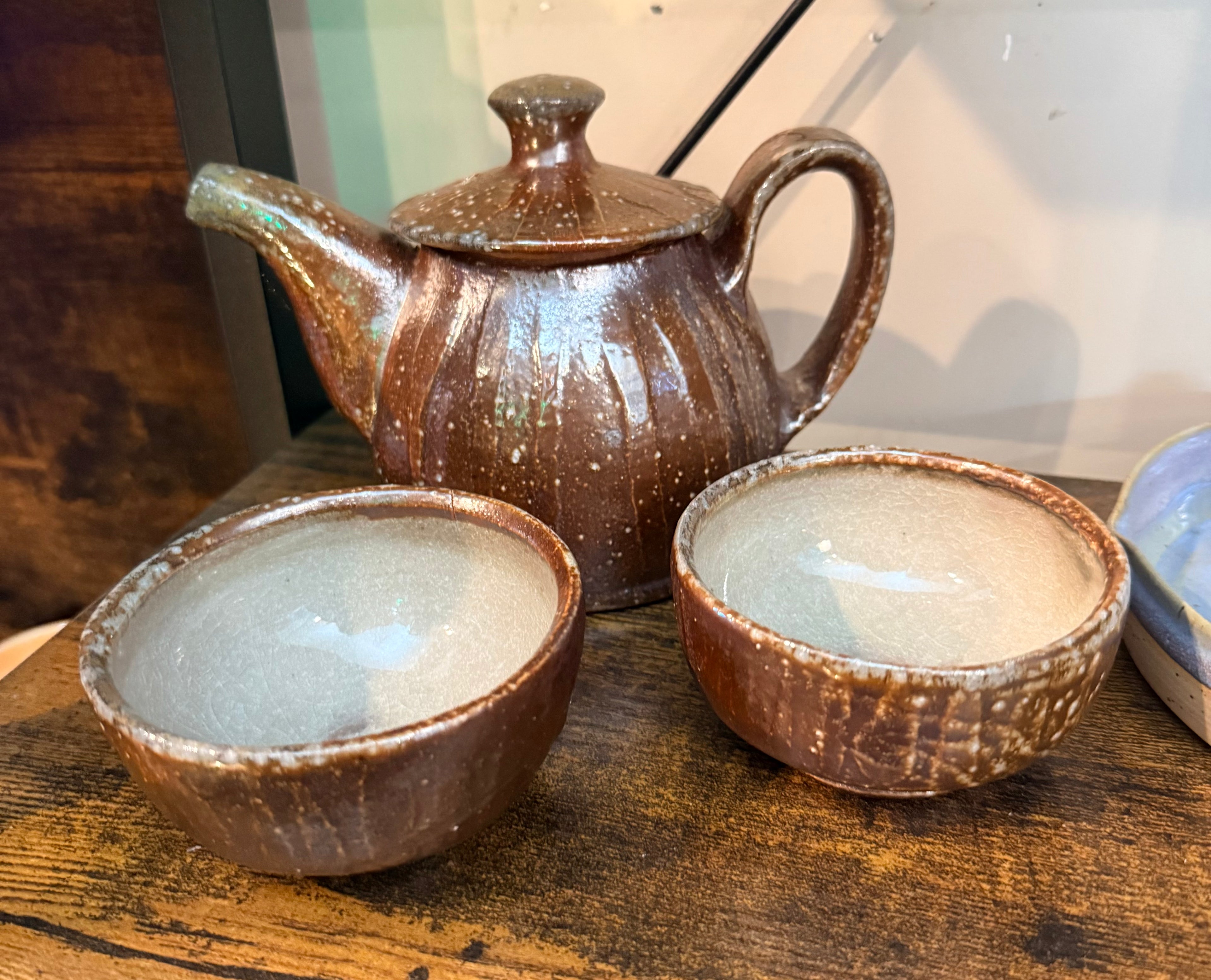 GH Wood: Ceramic Teapot Set for Two