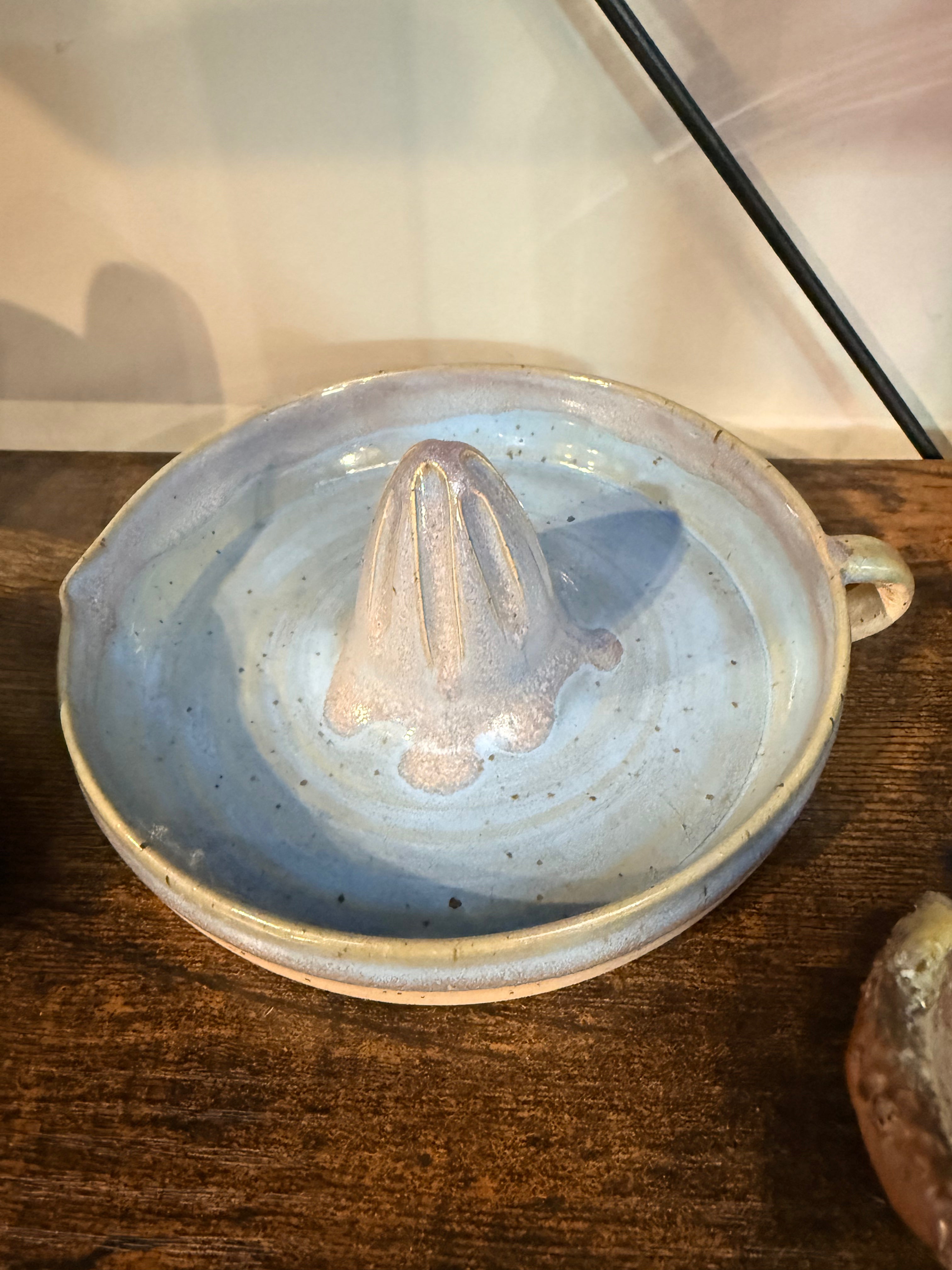 Madeline Donahoo: Ceramic Juicers