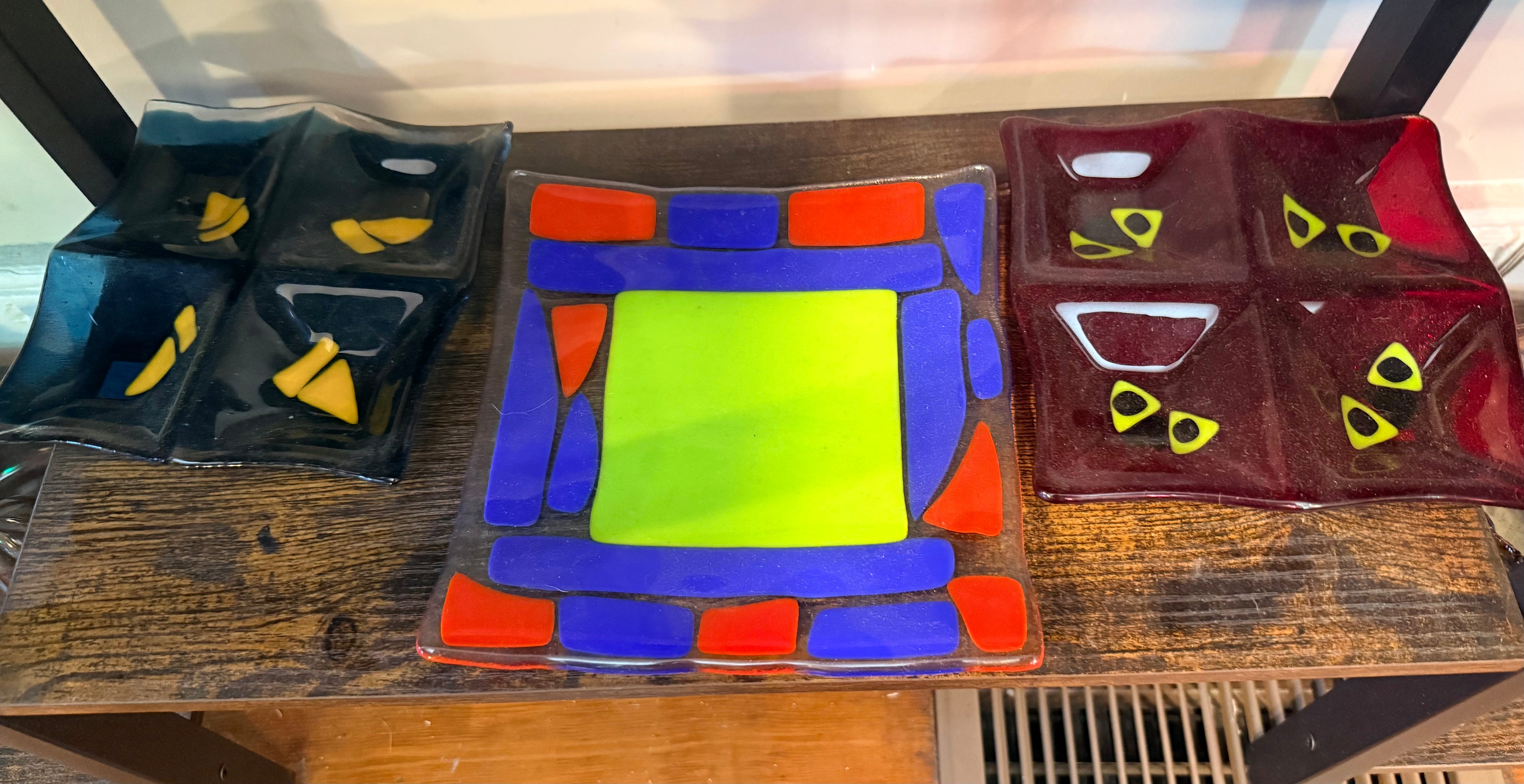 Vickey Reed: Handmade Colorful Glass Plates